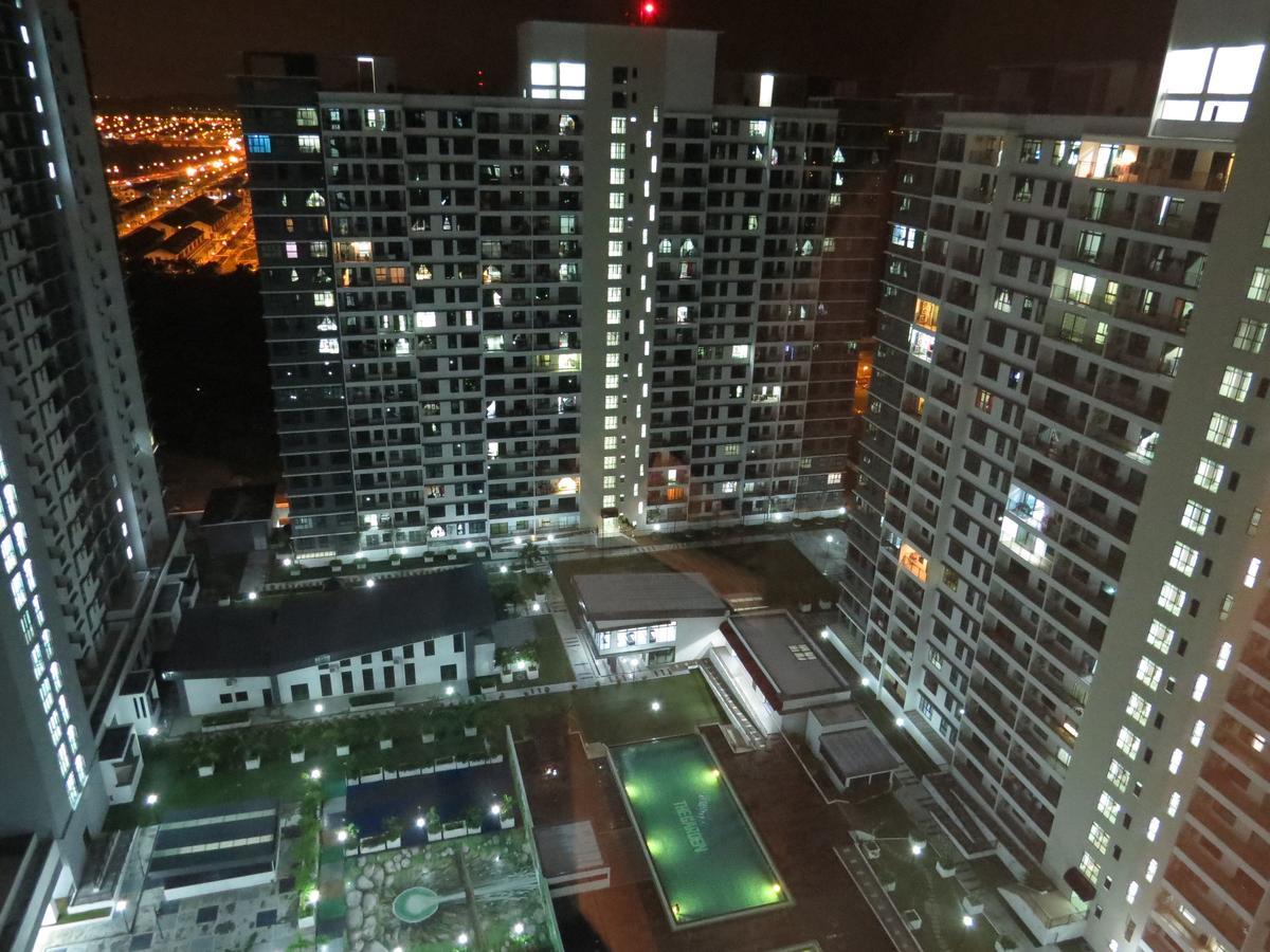 The Garden By J&G Vacation Homes Skudai Bagian luar foto